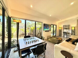 Älytelevisio, pöytätennispöytä