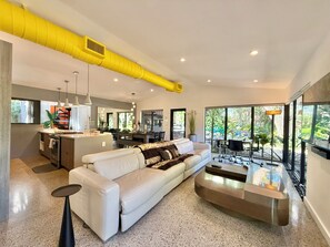 Älytelevisio, pöytätennispöytä