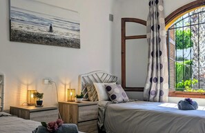 3 室のベッドルーム、WiFi、ベッドシーツ