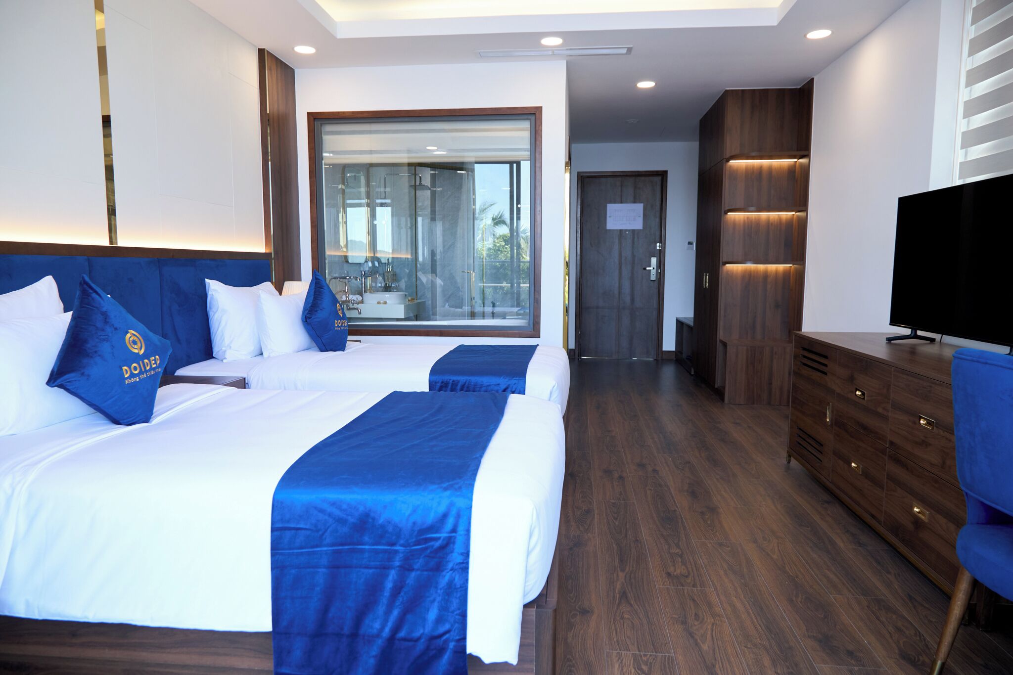 Chambre Classique avec lits jumeaux | Literie de qualité supérieure, matelas mémoire de forme, minibar