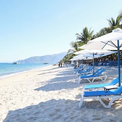 Privatstrand, weißer Sandstrand, Sporttauchen, Schnorcheln
