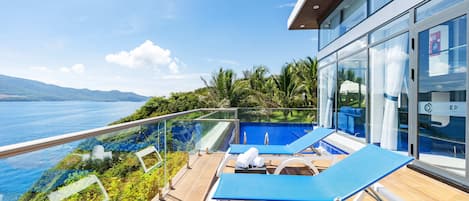 Luxury-Villa, 3 Schlafzimmer, Meerblick | Hochwertige Bettwaren, Betten mit Memory-Foam-Matratzen, Minibar