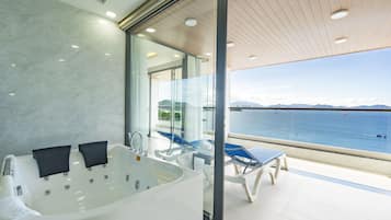 Ropa de cama de alta calidad, camas con efecto memoria y minibar