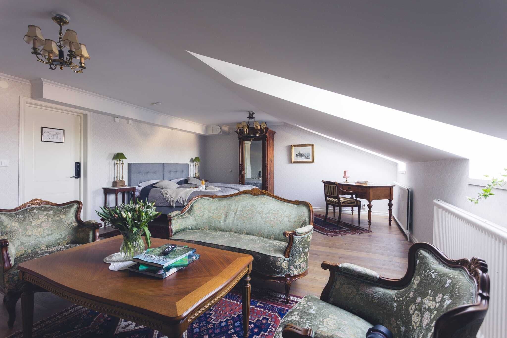 Deluxe Double Room | Laptop workspace, blackout drapes, soundproofing, iron/ironing board