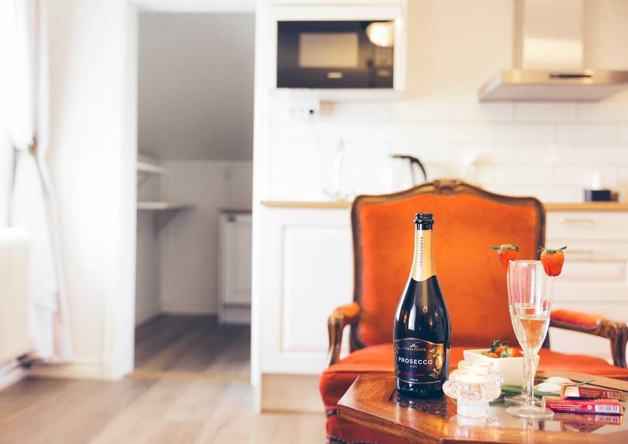 Deluxe-Doppelzimmer | Laptopgeeigneter Arbeitsplatz, Verdunkelungsvorhänge