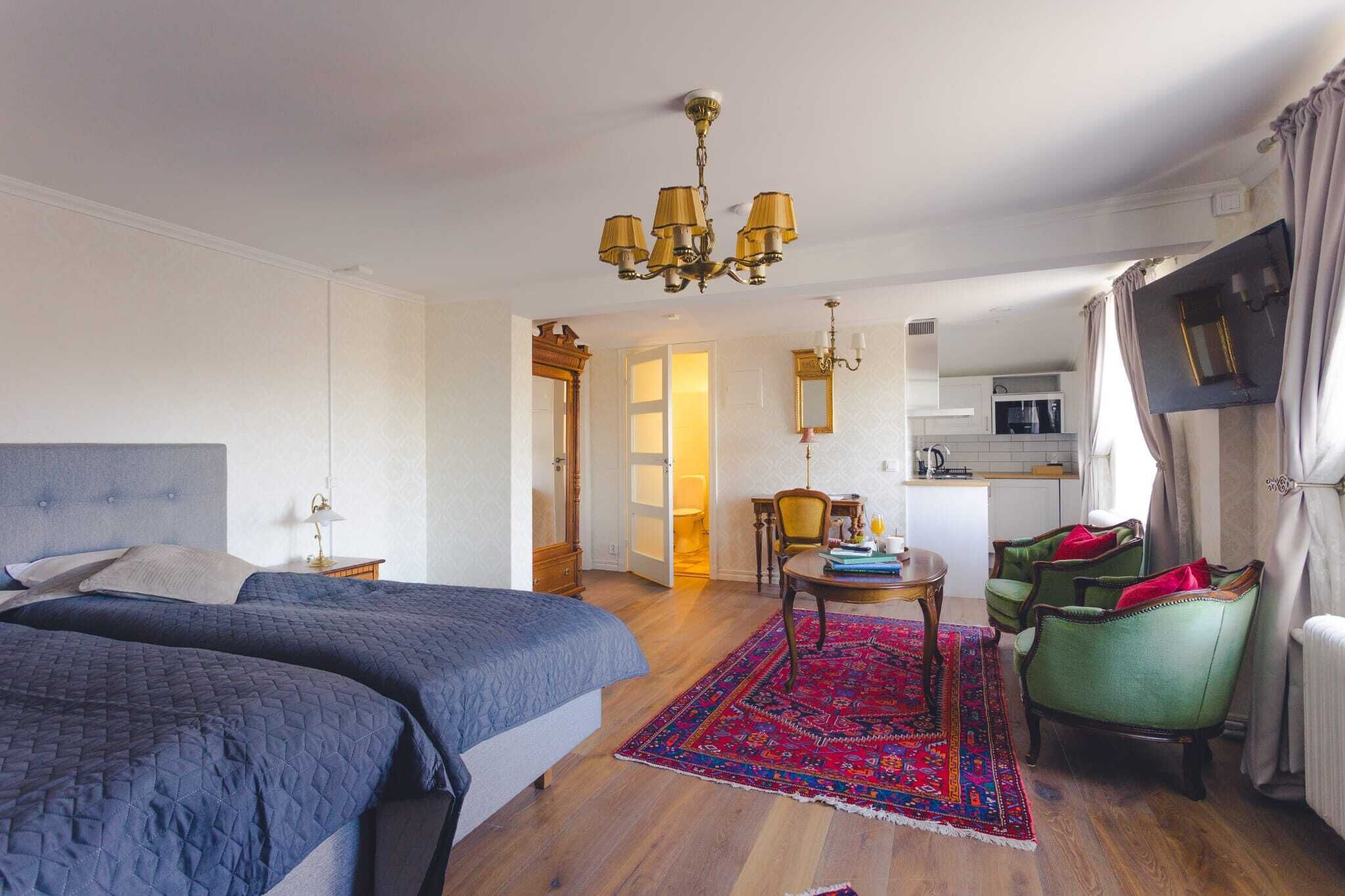 Deluxe tweepersoonskamer | Een laptopwerkplek, verduisterende gordijnen, geluiddichte muren