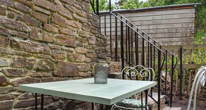 Roseland Roost - UK49839