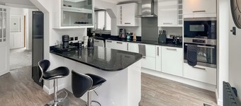 2 slaapkamer accommodatie in Deal