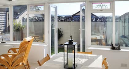 3 bedroom accommodation in Peniel