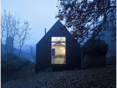 2 bedroom accommodation in Leominster