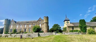 2 bedroom accommodation in Leominster
