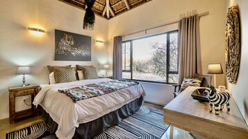 3 bedrooms, iron/ironing board, WiFi (free), bed sheets