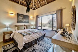 3 bedrooms, iron/ironing board, WiFi (free), bed sheets