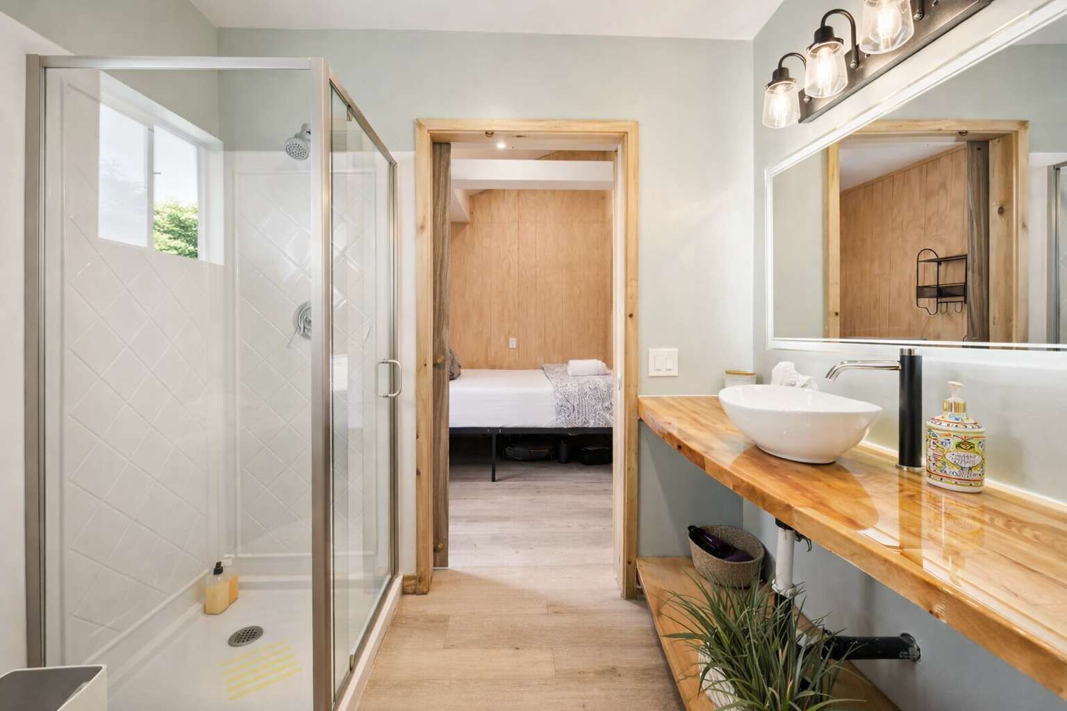 Shower, hair dryer, shampoo