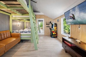 11 habitaciones, tabla de planchar con plancha, cuna de viaje y wifi 
