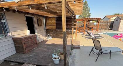 Charming 3-bedroom house with a ton of amenities.