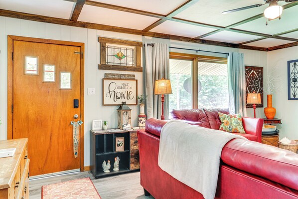 TV, fireplace, DVD player