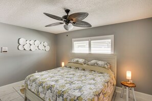 3 makuuhuonetta, työpöytä, silitysrauta/-lauta, internet