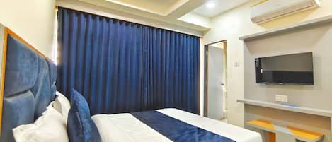 Kamar Double Deluks, 1 Tempat Tidur Double, pemandangan kota | Wi-Fi gratis