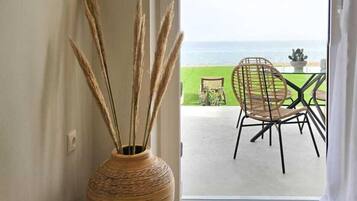 Luxury Villa, Beach View | Premium bedding, soundproofing, free WiFi, bed sheets