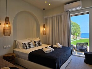 Luxury Villa, Beach View | Premium bedding, soundproofing, free WiFi, bed sheets - JM Dēos Suites (Viannos)