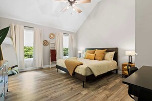 3 bedrooms, desk, iron/ironing board, WiFi