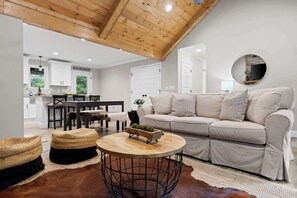 TV, fireplace, offices