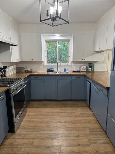 Darbonne Ranch House - 12 beds!