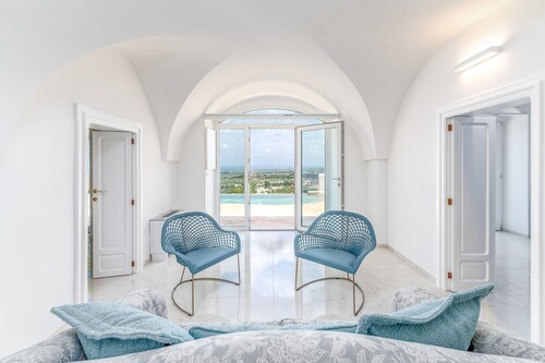 Villa in Ostuni with 3 bedrooms sleeps 6