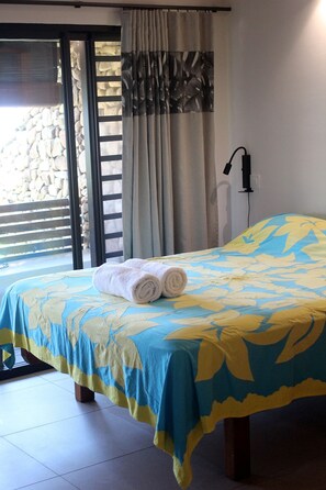 3 slaapkamers, een strijkplank/strijkijzer, wifi, beddengoed