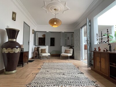 MAISON ART COLLECTION