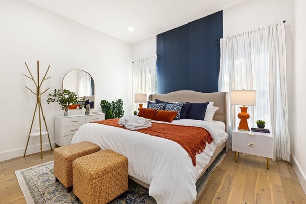 4 chambres, fer et planche à repasser, Wi-Fi, draps fournis