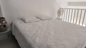 2 bedrooms - Sweet sunny break in St Cyprien with lagoon view (Saint-Cyprien)