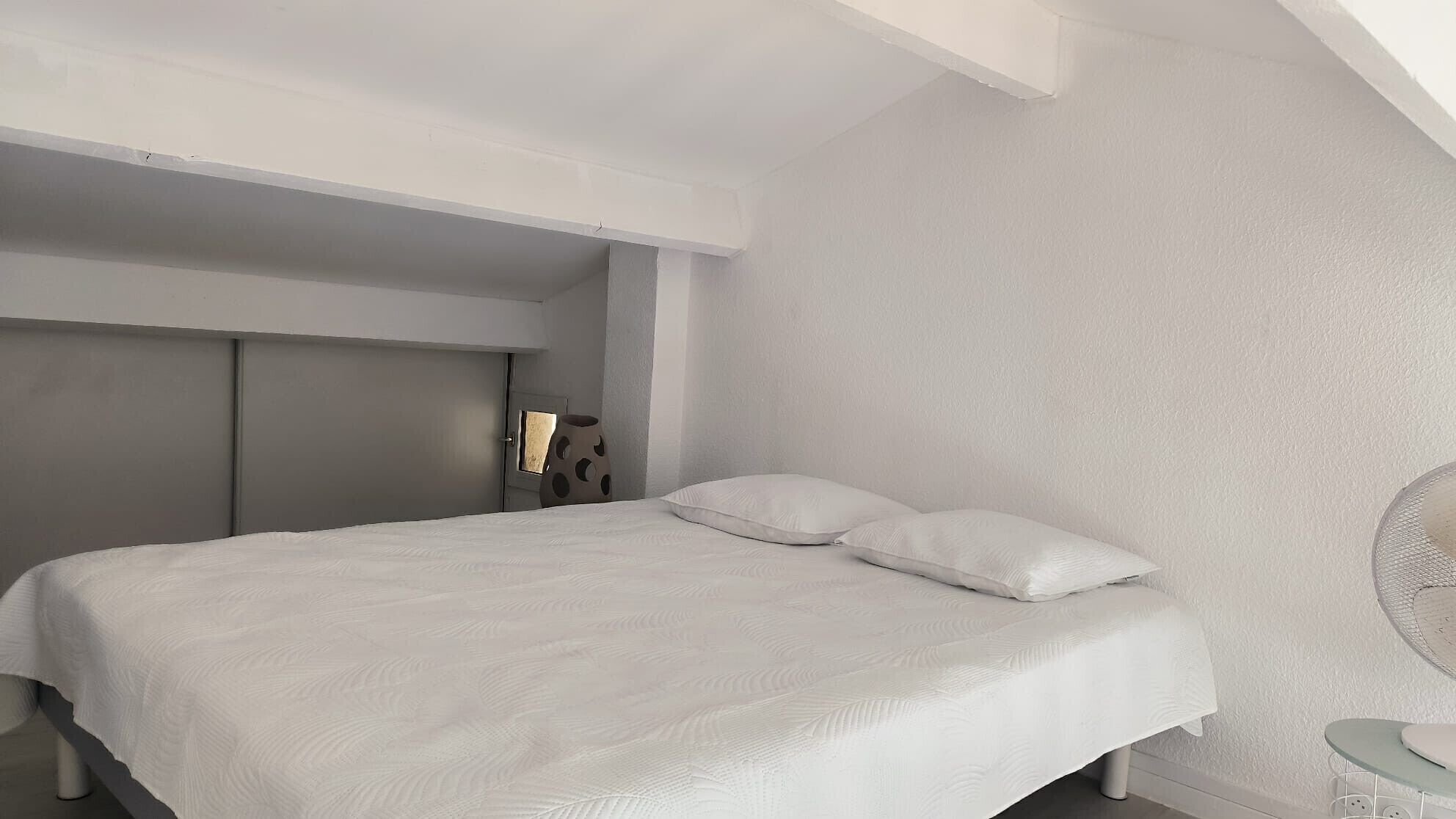 2 bedrooms