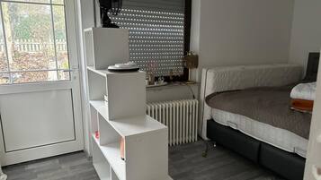 1 habitación, wifi gratis y ropa de cama