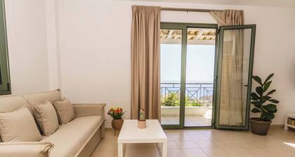 Klio Apartment Stunning Retreat with Pool & Panoramic Views Near Agia Galini