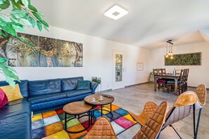 TV - Apartment 'My Cocoon' with Private Terrace and Wi-Fi (Lüdenscheid)