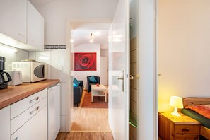 1 chambre, fer et planche à repasser, Wi-Fi gratuit