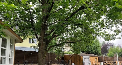 Ferienwohnung '' mit privater Terrasse, Gemeinschaftsgarten und Wi-Fi