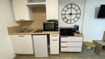 Microwave, oven, stovetop