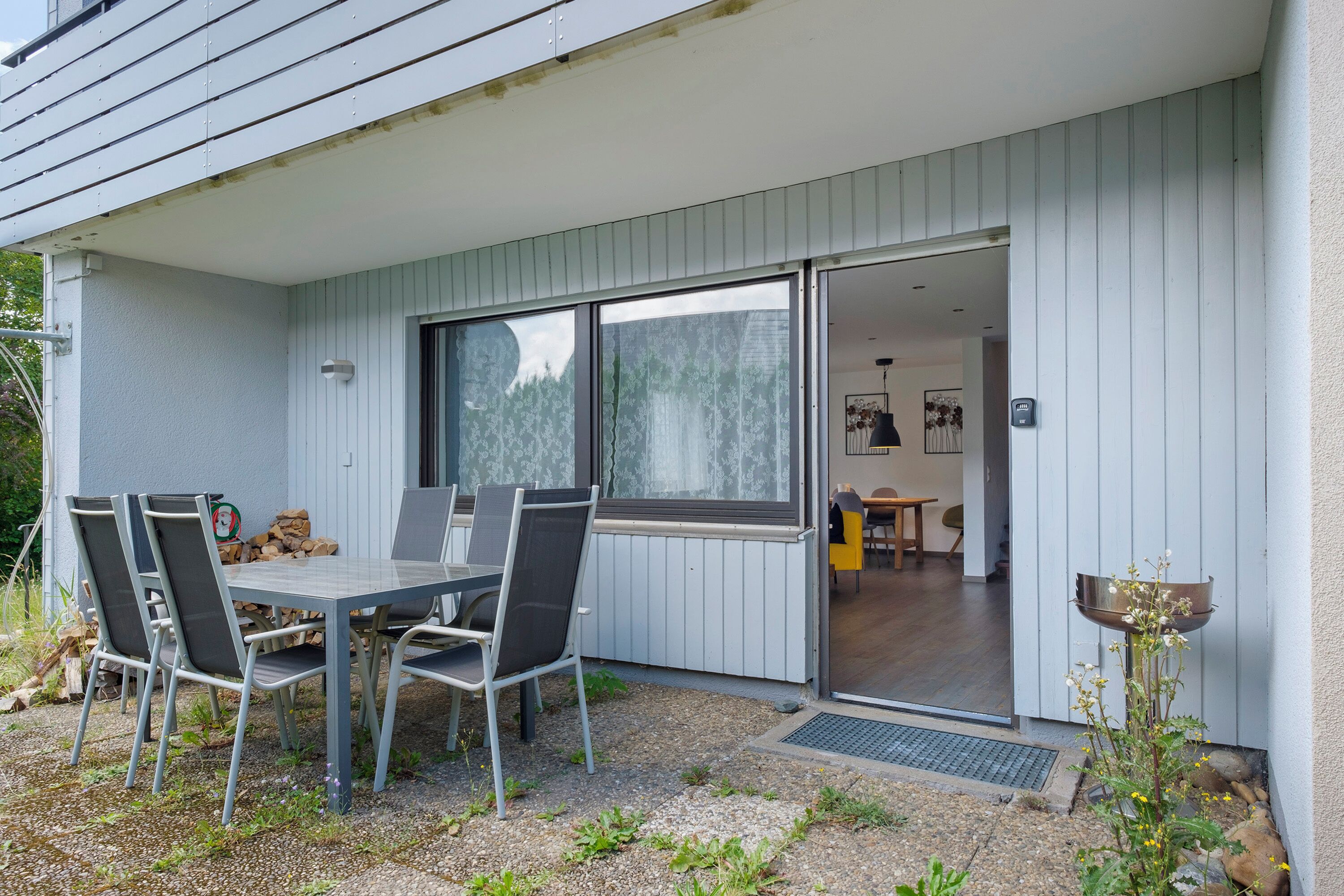 屋外ダイニングエリア