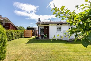 Exterior - Holiday Home 'Die Sieben' with Lake View, Shared Terrace and Wi-Fi (Kappeln)