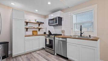 Microwave, oven, stovetop, dishwasher