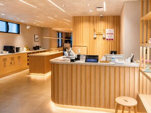 Reception - MAJA HOTEL KYOTO (Kyoto)