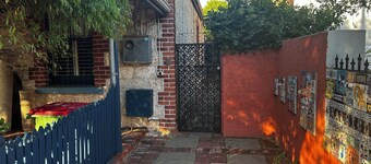 Stylish Studio on South terrace. 2 Minute walk to the beach.