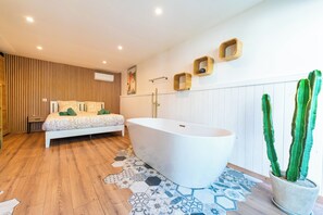 4 chambres, bureau, fer et planche à repasser, Wi-Fi gratuit
