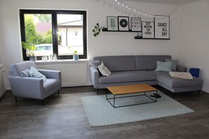 Fernseher, Kamin, Videospiele, Stereoanlage