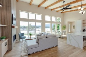 Uklassifisert bilde, 4 av 108, knapp