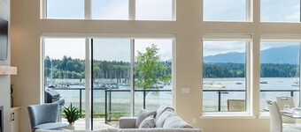 Relax & Stay Awhile in Deep Bay