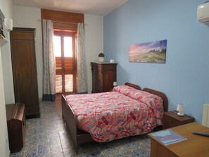 Apartment, 2 Bedrooms, Balcony, City View | Desk, iron/ironing board, free WiFi - Sole&Luna (Milazzo)